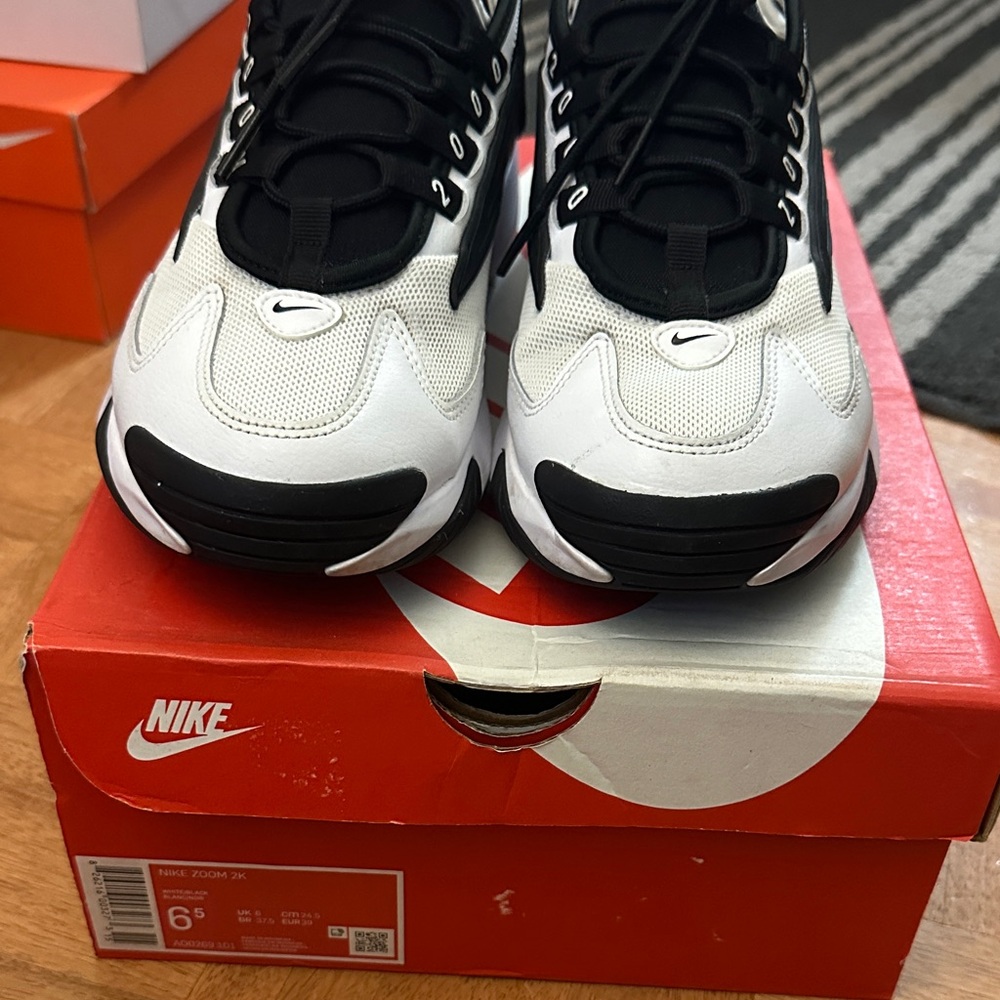 Nike Black and White Athletic Shoes